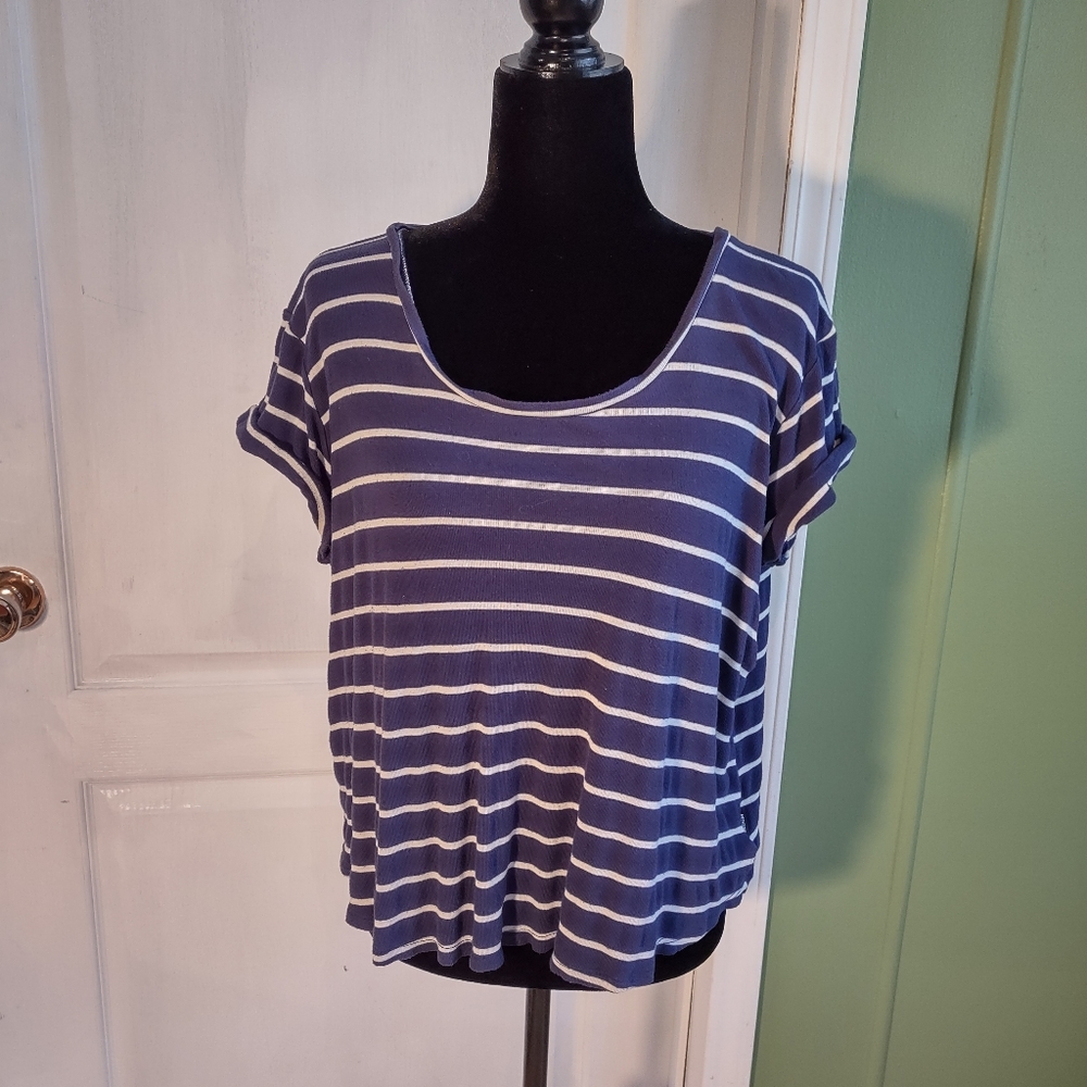Volcom Short Sleeve T-shirt Blue with White Stripes Size Small